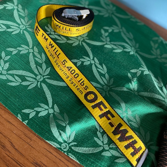 Off White Construction Tape Belt - Picture 1 of 1